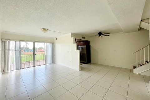 Copropriété à louer à Miami, Floride: 2 chambres, 88.07 m2 № 1370806 - photo 8