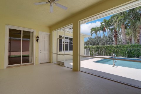 House in Jupiter, Florida 3 bedrooms, 165.09 sq.m. № 1183645 - photo 8