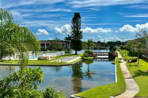 Copropriété à vendre à Merrit Island, Floride: 2 chambres, 110.27 m2 № 1338523 - photo 1