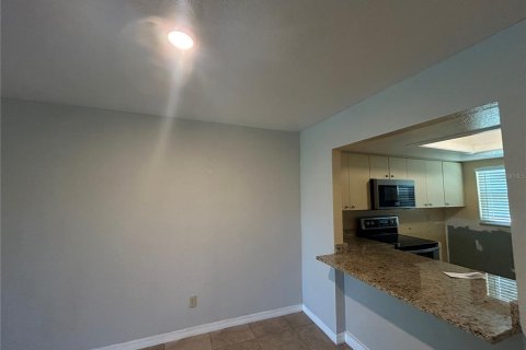 Appartement à louer à Sarasota, Floride: 2 chambres, 111.48 m2 № 1351413 - photo 6