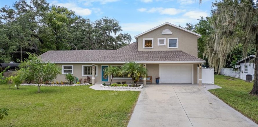 Villa ou maison à Tampa, Floride 4 chambres, 216.93 m2 № 1351458