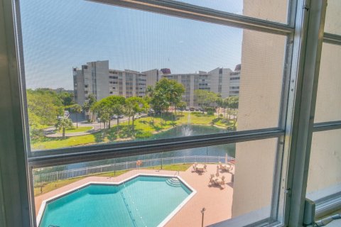 Condominio en venta en Lauderhill, Florida, 3 dormitorios, 135.45 m2 № 1120254 - foto 3