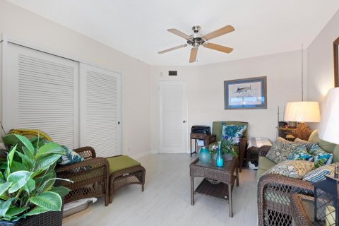 Condo in Pompano Beach, Florida, 2 bedrooms  № 1120250 - photo 9