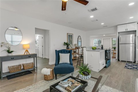 Villa ou maison à vendre à Tampa, Floride: 3 chambres, 146.14 m2 № 1131486 - photo 7