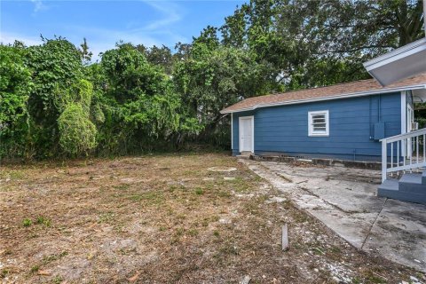 House in Tampa, Florida 3 bedrooms, 146.14 sq.m. № 1131486 - photo 27