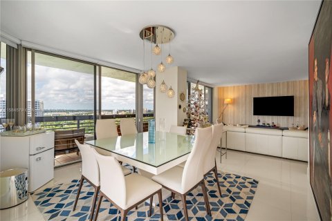 Condo in Aventura, Florida, 3 bedrooms  № 1170447 - photo 7