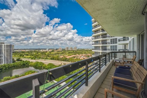 Condo in Aventura, Florida, 3 bedrooms  № 1170447 - photo 2