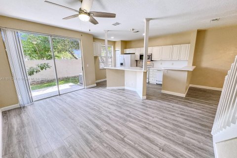 Adosado en venta en Sunrise, Florida, 3 dormitorios, 134.15 m2 № 1235050 - foto 6