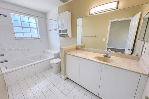 Adosado en venta en Sunrise, Florida, 3 dormitorios, 134.15 m2 № 1235050 - foto 21