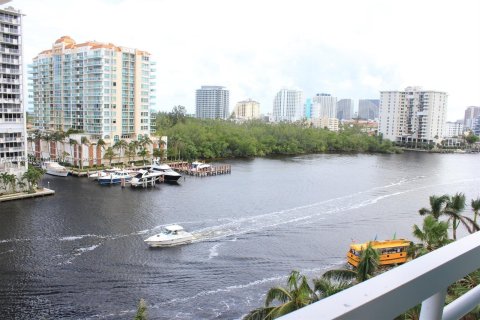 Hotel in Fort Lauderdale, Florida 1 bedroom, 59.36 sq.m. № 549870 - photo 3