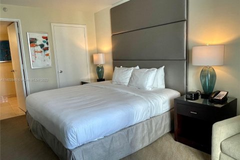 Hôtel, hôtellerie à vendre à Fort Lauderdale, Floride: 1 chambre, 59.36 m2 № 549870 - photo 10