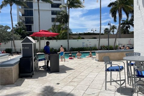 Hôtel, hôtellerie à vendre à Fort Lauderdale, Floride: 1 chambre, 59.36 m2 № 549870 - photo 27