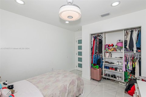 Villa ou maison à vendre à Sweetwater, Floride: 3 chambres, 134.89 m2 № 1136179 - photo 21