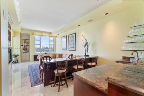 Condo in Fort Lauderdale, Florida, 3 bedrooms  № 1418260 - photo 17