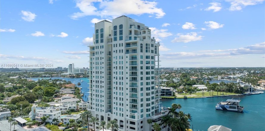 Condo in Fort Lauderdale, Florida, 3 bedrooms  № 1418260