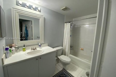 Condominio en venta en Coral Gables, Florida, 1 dormitorio, 70.33 m2 № 1403083 - foto 9