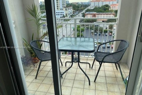 Condominio en venta en Coral Gables, Florida, 1 dormitorio, 70.33 m2 № 1403083 - foto 10