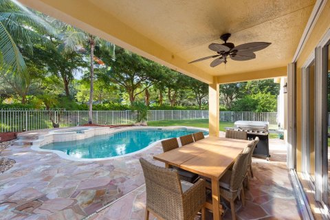 House in Weston, Florida 4 bedrooms, 260.59 sq.m. № 1347657 - photo 29