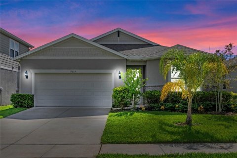 Villa ou maison à vendre à Clermont, Floride: 4 chambres, 169.83 m2 № 1344466 - photo 1