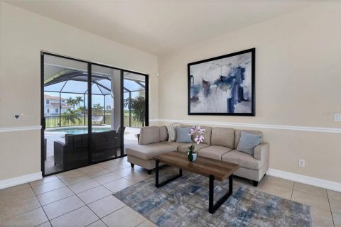 Villa ou maison à vendre à Punta Gorda, Floride: 4 chambres, 229 m2 № 879875 - photo 8