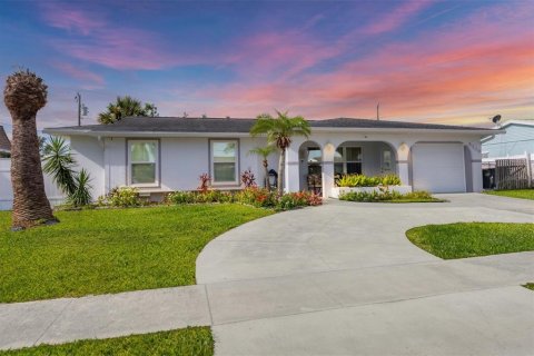 Casa en venta en North Port, Florida, 3 dormitorios, 158.49 m2 № 1252341 - foto 2