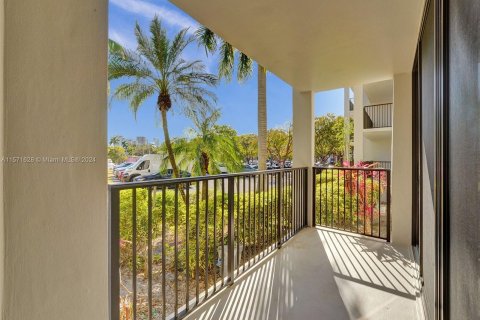 Condominio en venta en Fort Lauderdale, Florida, 1 dormitorio, 94.57 m2 № 1127333 - foto 7