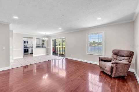 Condo in Tampa, Florida, 2 bedrooms  № 1392719 - photo 5