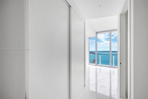 Condominio en venta en Miami, Florida, 1 dormitorio, 93 m2 № 1404088 - foto 17