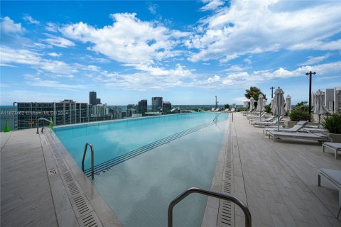 Condominio en venta en Miami, Florida, 1 dormitorio, 93 m2 № 1404088 - foto 27