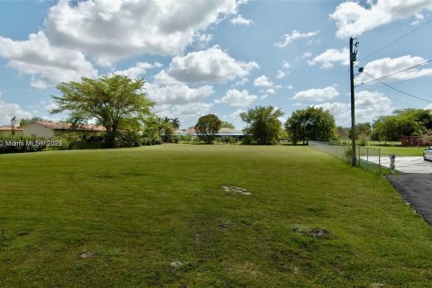 Купить земельный участок в Саутвест-Ранчес, Флорида № 1097120 - фото 8