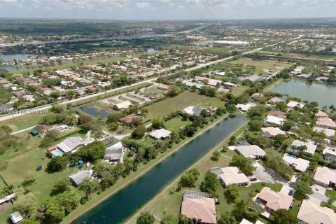 Купить земельный участок в Саутвест-Ранчес, Флорида № 1097120 - фото 9