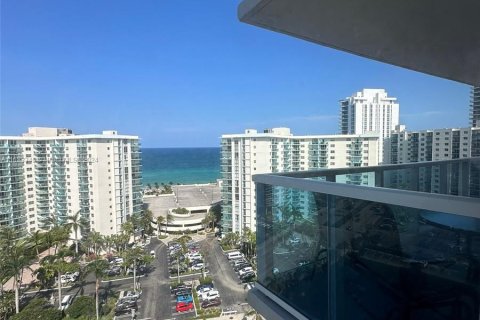 Condominio en venta en Hollywood, Florida, 2 dormitorios, 123.84 m2 № 1270326 - foto 8