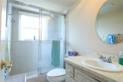 Condominio en venta en Pompano Beach, Florida, 3 dormitorios, 129.13 m2 № 908266 - foto 18