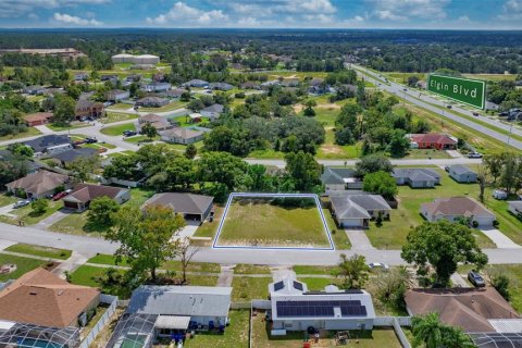 Land in Spring Hill, Florida № 1369829 - photo 1