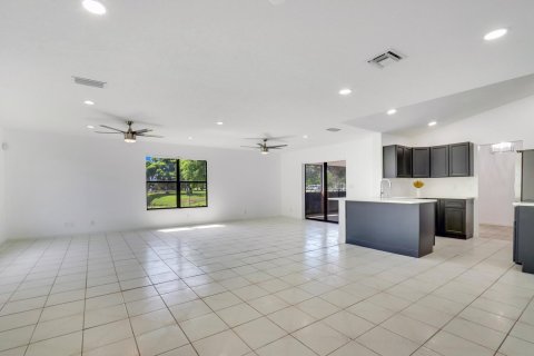 House in West Palm Beach, Florida 3 bedrooms, 165.27 sq.m. № 1172288 - photo 27