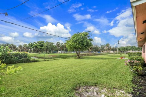 Villa ou maison à vendre à West Palm Beach, Floride: 3 chambres, 165.27 m2 № 1172288 - photo 9