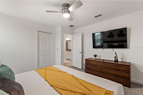 Casa en venta en Davenport, Florida, 7 dormitorios, 373.28 m2 № 1267589 - foto 11