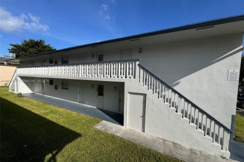 Copropriété à vendre à North Lauderdale, Floride: 3 chambres, 106.84 m2 № 1383056 - photo 14