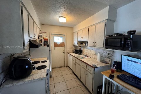 Condo in North Lauderdale, Florida, 3 bedrooms  № 1383056 - photo 5