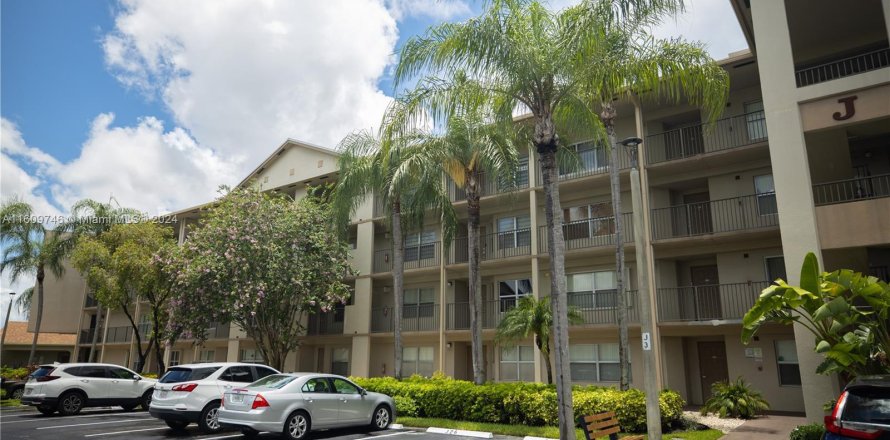 Condominio en Pembroke Pines, Florida, 2 dormitorios  № 1236515