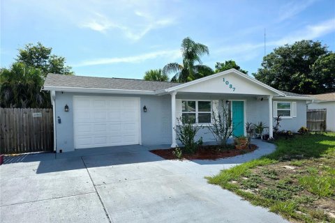 House in Holiday, Florida 2 bedrooms, 90.12 sq.m. № 1313394 - photo 1