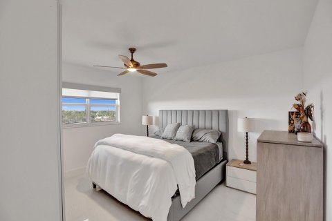 Copropriété à vendre à Deerfield Beach, Floride: 2 chambres, 117.8 m2 № 1142593 - photo 16