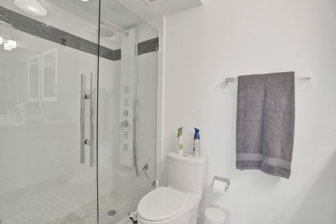 Copropriété à vendre à Deerfield Beach, Floride: 2 chambres, 117.8 m2 № 1142593 - photo 14