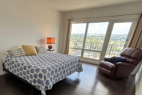 Condo in Fort Lauderdale, Florida, 3 bedrooms  № 1142514 - photo 9