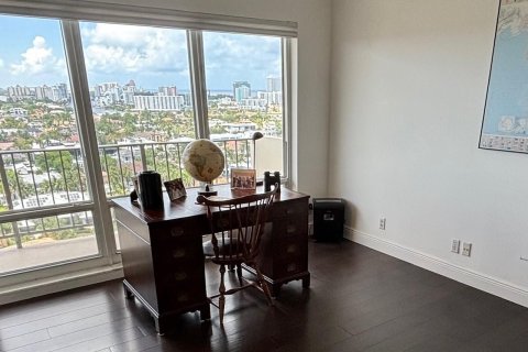 Condo in Fort Lauderdale, Florida, 3 bedrooms  № 1142514 - photo 3