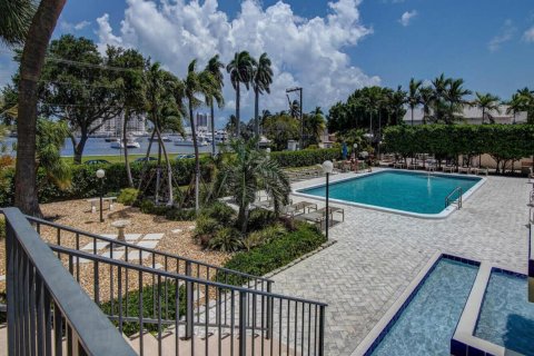 Condo in Fort Lauderdale, Florida, 3 bedrooms  № 1142514 - photo 14