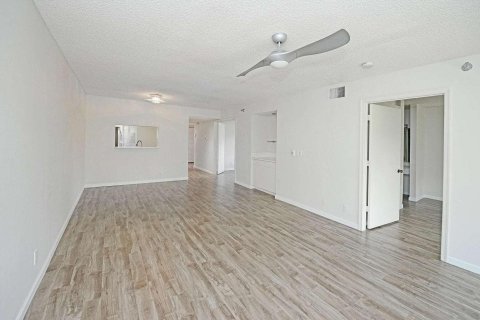 Condo in Boca Raton, Florida, 3 bedrooms  № 1207523 - photo 16