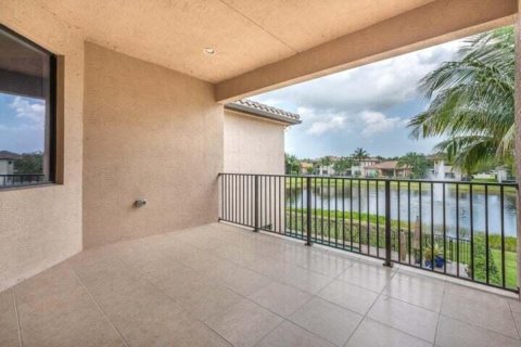 Villa ou maison à vendre à Delray Beach, Floride: 6 chambres, 402.36 m2 № 1207482 - photo 12