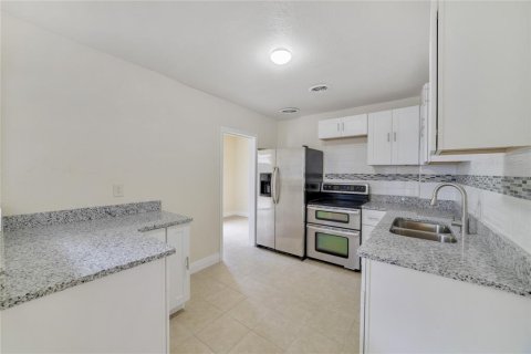 Casa en venta en Orlando, Florida, 3 dormitorios, 150.87 m2 № 1427183 - foto 3