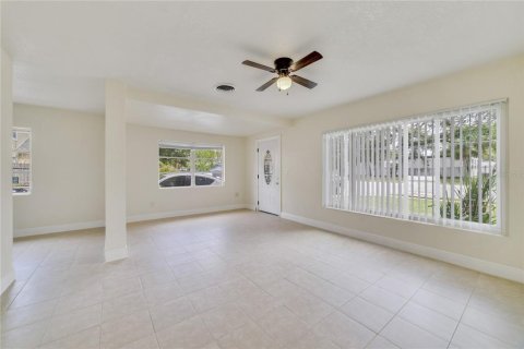 Villa ou maison à vendre à Orlando, Floride: 3 chambres, 150.87 m2 № 1427183 - photo 4